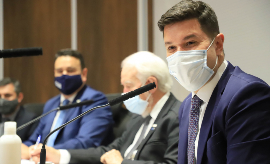 Vice-governador Darci Piana durante reunião com a Controladoria Geral do Estado (CGE), para Intensificar a prevenção à corrupção e manter a integridade de cada órgão do Governo do Estado.  -  Na foto, o secretário-chefe da Casa Civil, Guto Silva  -  Curitiba, 27/07/2021  -  foto: José Fernando Ogura/AEN