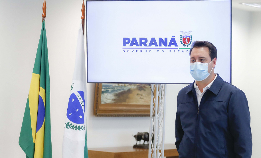 O governador Carlos Massa Ratinho Junior reforçou nesta terça-feira (27) o compromisso do Estado em atender a população paranaense, especialmente a parcela mais vulnerável, durante a massa de ar polar prevista para atingir a Região Sul nos próximos dias. Foto: Jonathan Campos/AEN