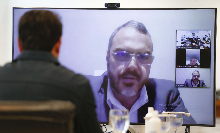 O governador Carlos Massa Ratinho Junior reforçou nesta terça-feira (27) o compromisso do Estado em atender a população paranaense, especialmente a parcela mais vulnerável, durante a massa de ar polar prevista para atingir a Região Sul nos próximos dias. Foto: Jonathan Campos/AEN