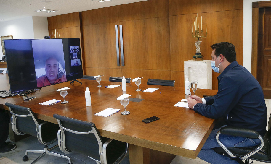 O governador Carlos Massa Ratinho Junior reforçou nesta terça-feira (27) o compromisso do Estado em atender a população paranaense, especialmente a parcela mais vulnerável, durante a massa de ar polar prevista para atingir a Região Sul nos próximos dias. Foto: Jonathan Campos/AEN