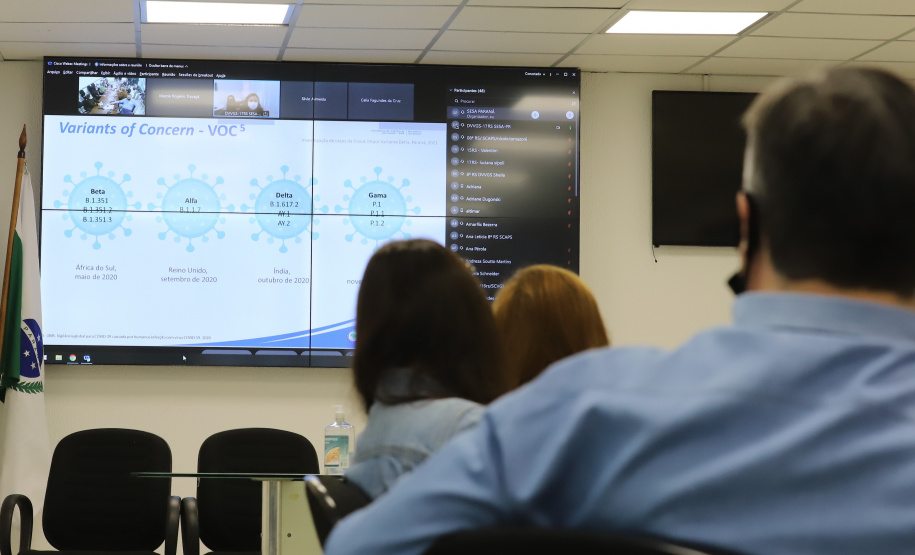 O secretario do Estado da Saude, Beto Preto reunido com as regionais de Saude junto com o Ministério da Saude sobre a analise e resultados da investigação da variante Delta.Foto: Geraldo Bubniak/AEN