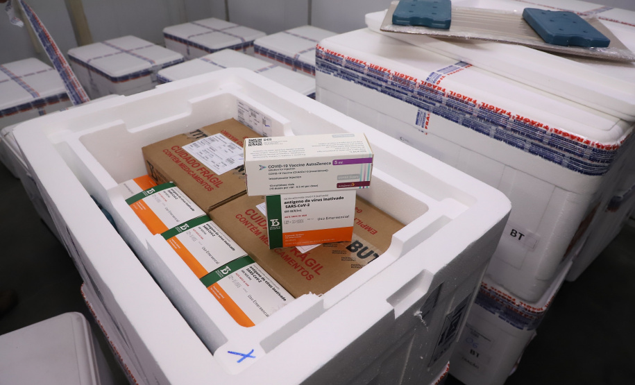 Estado começa a distribuir 85 mil vacinas contra a Covid-19 para primeira dose
Foto: Ari Dias/AEN