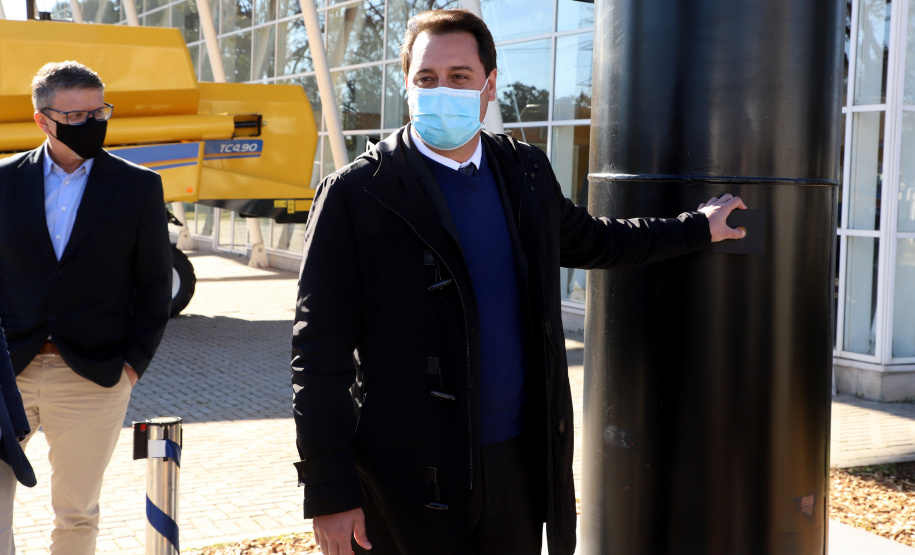 Em comemoração ao Dia do Agricultor, o governador Carlos Massa Ratinho Junior participou nesta quarta-feira (28), na fábrica da New Holland, em Curitiba, do lançamento do Colheitômetro. Foto: Ari Dias/AEN