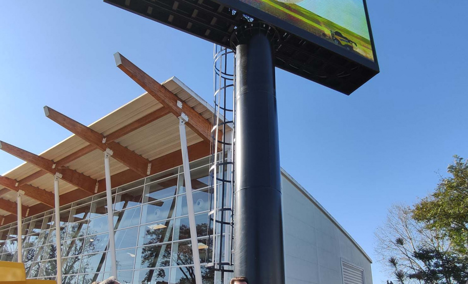 Em comemoração ao Dia do Agricultor, o governador Carlos Massa Ratinho Junior participou nesta quarta-feira (28), na fábrica da New Holland, em Curitiba, do lançamento do Colheitômetro. Foto: Jonathan Campos/AEN
