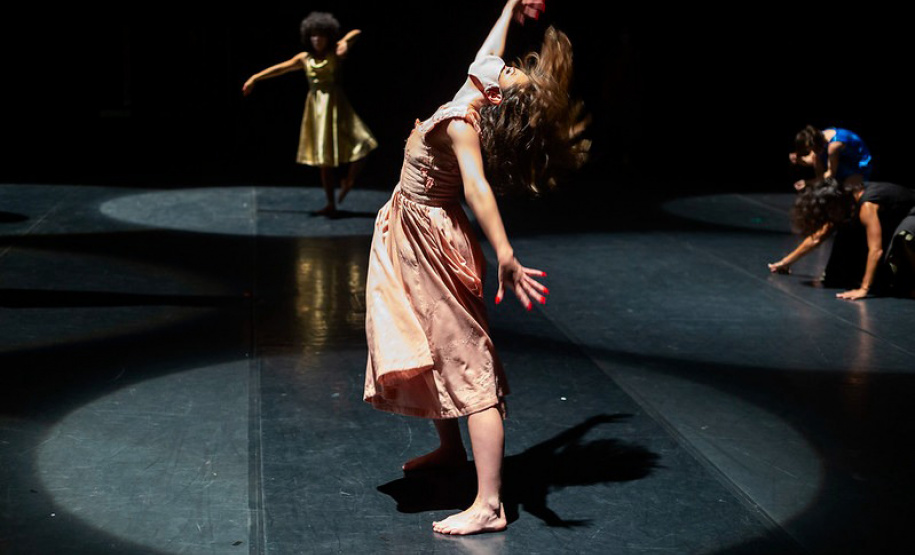 Com as atividades culturais presenciais suspensas desde o ano passado, muitos artistas tiveram que se reinventar e adotar de vez o digital para chegar até seu público. - Curitiba, 29/07/2021 - Foto: SECC