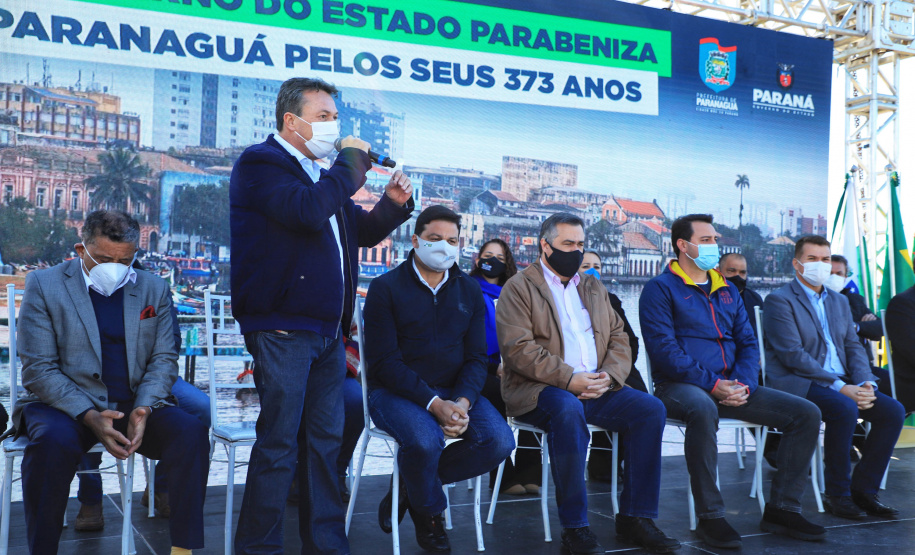O governador Carlos Massa Ratinho Junior participou nesta quinta-feira (29) das comemorações dos 373 anos de Paranaguá, a cidade mais antiga do Paraná. - Paranaguá, 29/07/2021 - Foto: José Fernando Ogura/AEN