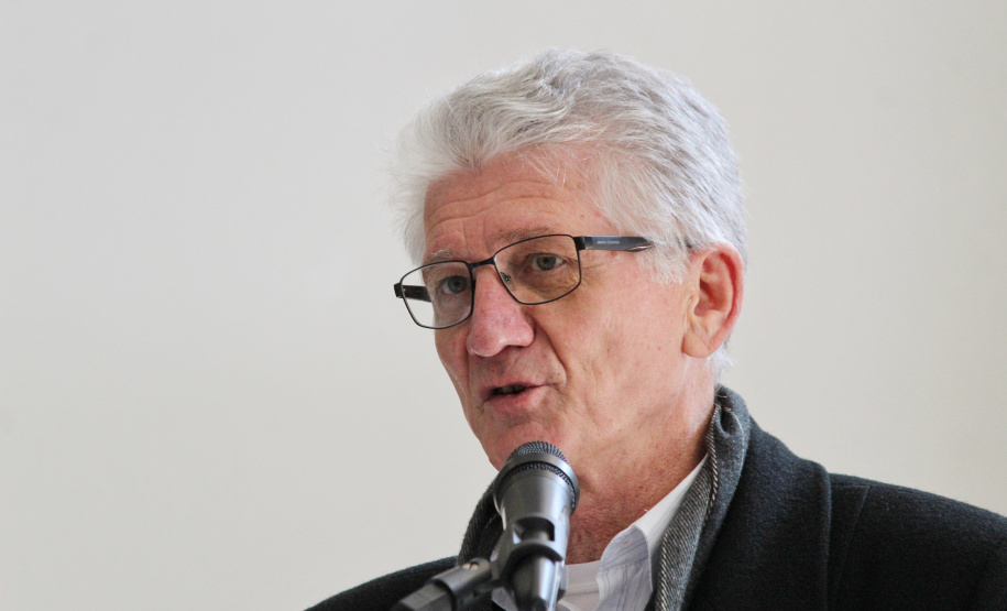 O vice-governador Darci Piana inaugurou nesta quinta-feira (29), em Corbélia, no Oeste do Paraná, uma Unidade Básica de Saúde (UBS) no bairro Santa Catarina e de uma quadra de esportes no Jardim Juliana. Na foto, o secretário da Agricultura, Norberto Ortigara  -  Corbélia, 29/07/2021  -  Foto: Gisele Barão