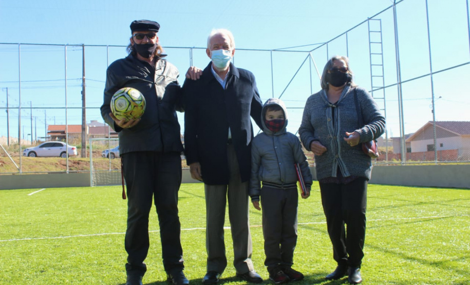 O vice-governador Darci Piana inaugurou nesta quinta-feira (29), em Corbélia, no Oeste do Paraná, uma Unidade Básica de Saúde (UBS) no bairro Santa Catarina e de uma quadra de esportes no Jardim Juliana.Foto: Gisele Barão