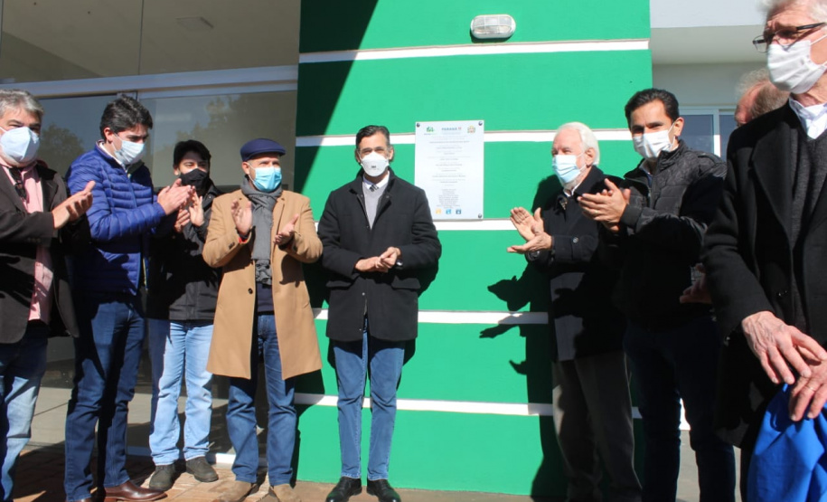 O vice-governador Darci Piana inaugurou nesta quinta-feira (29), em Corbélia, no Oeste do Paraná, uma Unidade Básica de Saúde (UBS) no bairro Santa Catarina e de uma quadra de esportes no Jardim Juliana.Foto: Gisele Barão