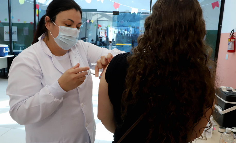 Mais de 6 milhões de paranaenses já foram imunizados, quase 70% da população adulta
  Foto: Ari Dias /AEN