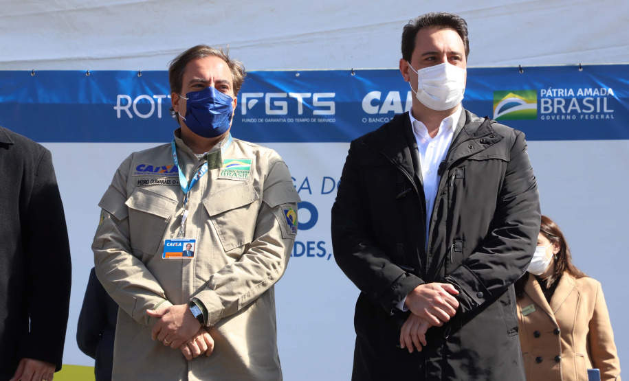 O governador Carlos Massa Ratinho Junior entregou nesta sexta-feira (30) 454 habitações do programa federal Casa Verde e Amarela em Ponta Grossa, nos Campos Gerais. O Residencial Porto Belvedere beneficia 1,8 mil pessoas na região.
Foto:Ari Dias/AEN