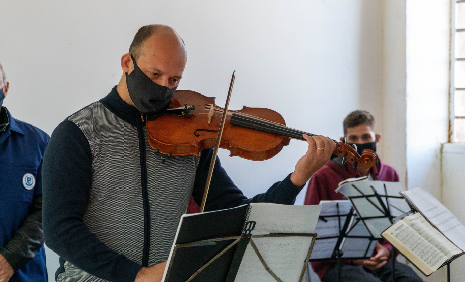 Cônsul do Japão visita escola cívico-militar que celebrou imigração japonesa    Foto Anderson Pedroso/SEED