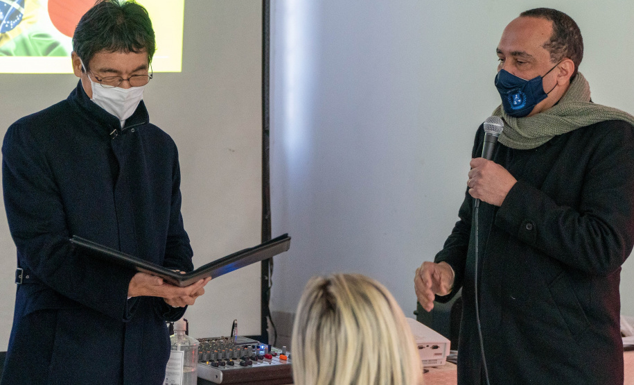 Cônsul do Japão visita escola cívico-militar que celebrou imigração japonesa    Foto Anderson Pedroso/SEED