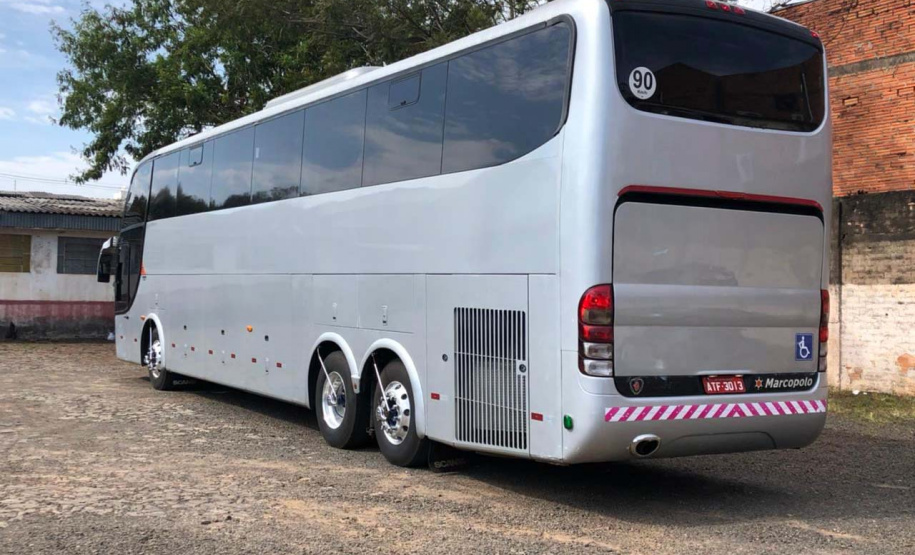 O Departamento de Trânsito do Paraná (Detran-PR) recebeu um ônibus doado pela Receita Federal, nesta segunda-feira, 26, durante viagem da diretoria à Foz do Iguaçu, no oeste do Estado. Foto: DetranPR
