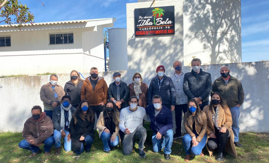 Uma nova regulamentação para o licenciamento ambiental de uso e ocupação das bordas do Reservatório Xavantes, na região do Angra Doce, será analisada pela Secretaria do Desenvolvimento Sustentável e do Turismo (Sedest). O anúncio foi feito pelo secretário da pasta, Márcio Nunes, durante visita no município de Carlópolis, nesta quinta-feira (29).  -  Curitiba, 29/07/2021  -  Foto: SEDEST