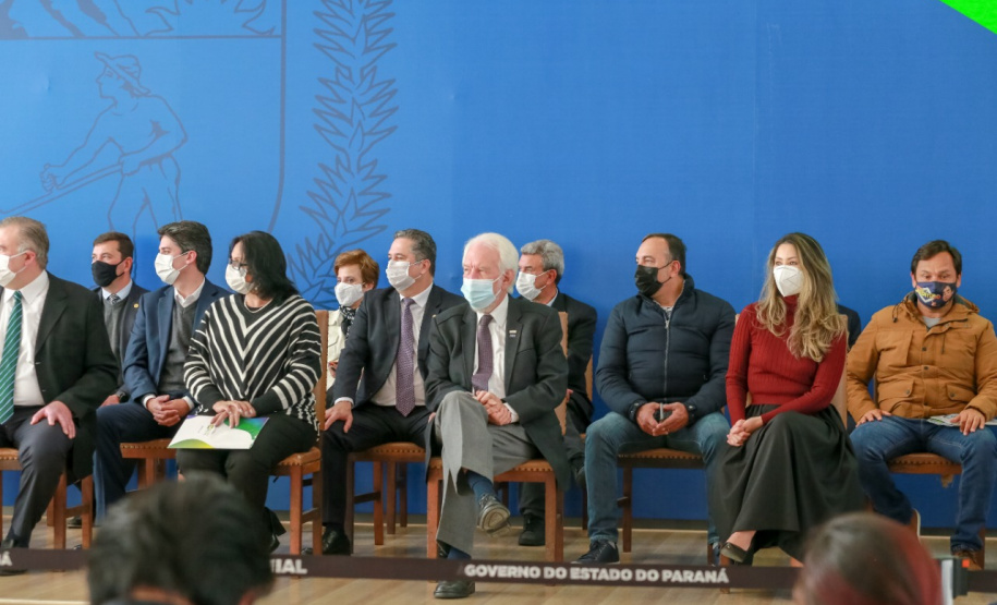 O vice governador Darci Piana recebe nesta segunda-feira (02) a ministra da Mulher, da Família e dos Direitos Humanos, Damares Alves no Palacio Iguacu. Curitiba, 02/08/2021 - Foto: Valdelino Pontes/AEN