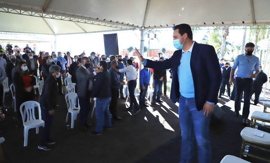 Um dos trechos mais movimentados da BR-277, em Cascavel, na Região Oeste, começou oficialmente a ser requalificado. O governador Carlos Massa Ratinho Junior participou nesta segunda-feira (02) do lançamento da pedra fundamental das obras de duplicação da rodovia.  -  Cascavel, 02/08/2021  -  Foto: José Fernando Ogura/AEN