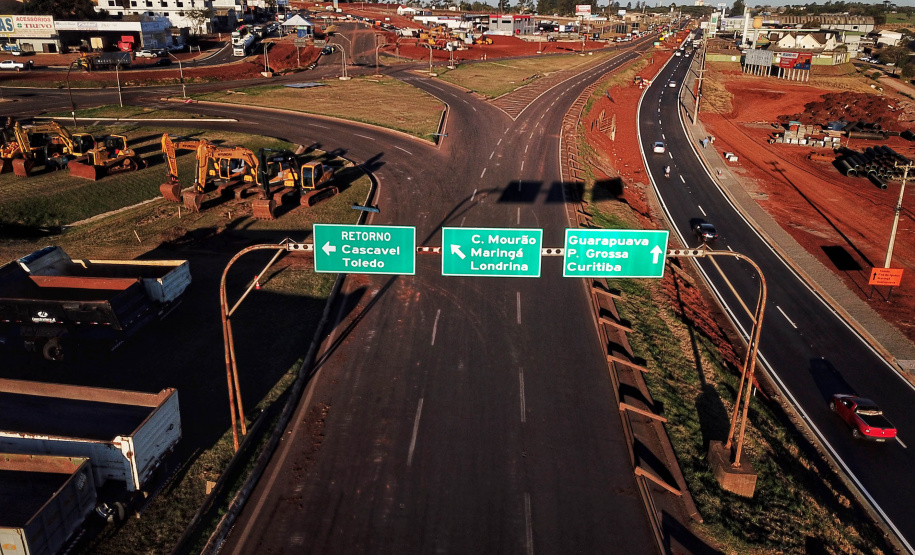 O governador Carlos Massa Ratinho Junior fez nesta segunda-feira (02) a primeira visita técnica às obras de readequação do Trevo Cataratas, em Cascavel, na Região Oeste. - Cascavel, 02/08/2021 - Foto: José Fernando ogura/AEN