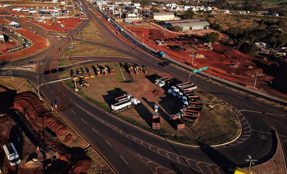 O governador Carlos Massa Ratinho Junior fez nesta segunda-feira (02) a primeira visita técnica às obras de readequação do Trevo Cataratas, em Cascavel, na Região Oeste. - Cascavel, 02/08/2021 - Foto: José Fernando ogura/AEN