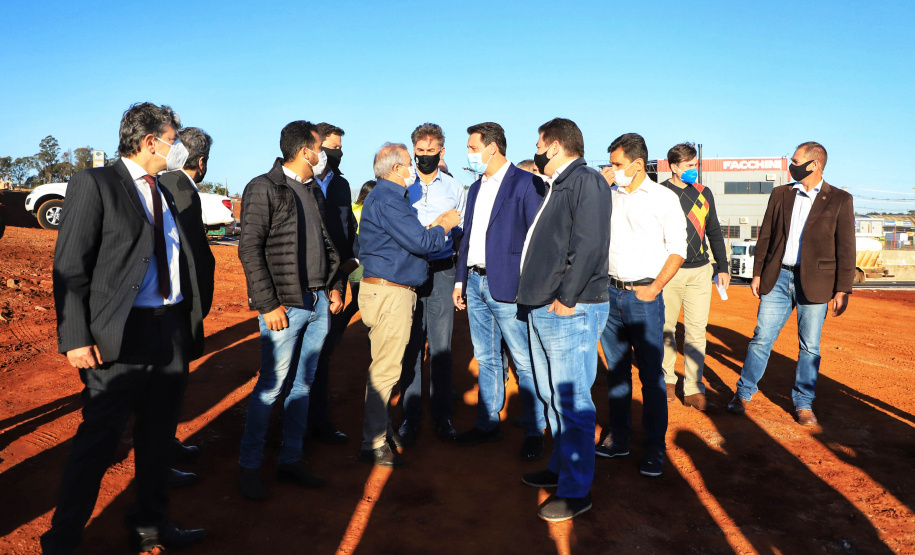 O governador Carlos Massa Ratinho Junior fez nesta segunda-feira (02) a primeira visita técnica às obras de readequação do Trevo Cataratas, em Cascavel, na Região Oeste. - Cascavel, 02/08/2021 - Foto: José Fernando ogura/AEN