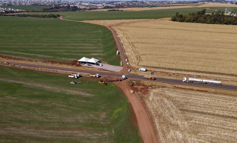 02/08/2021 Governador Carlos Massa Ratinho Junior lança pedra fundamental duplicação do Contorno Oeste de Cascavel.
Foto Gilson Abreu/AEN