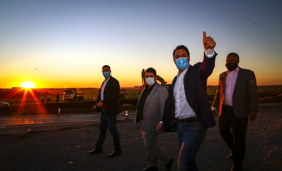 02/08/2021 Governador Carlos Massa Ratinho Junior lança pedra fundamental duplicação do Contorno Oeste de Cascavel.
Foto Gilson Abreu/AEN