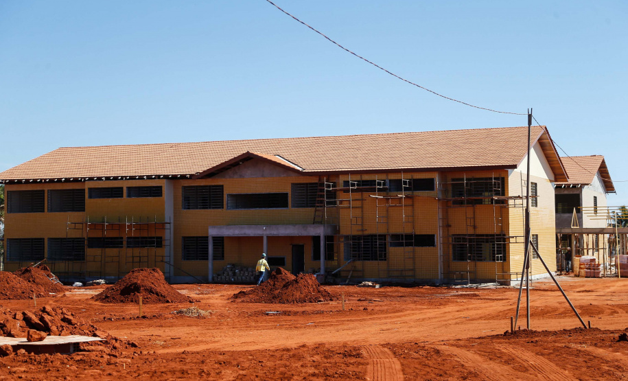 O governador Carlos Massa Ratinho Junior vistoriou nesta terça-feira (3) a obra da nova sede do Centro Estadual de Educação Profissional (CEEP) do Noroeste, também conhecido como Colégio Agrícola do Noroeste, em Diamante do Norte. Foto: Jonathan Campos/AEN