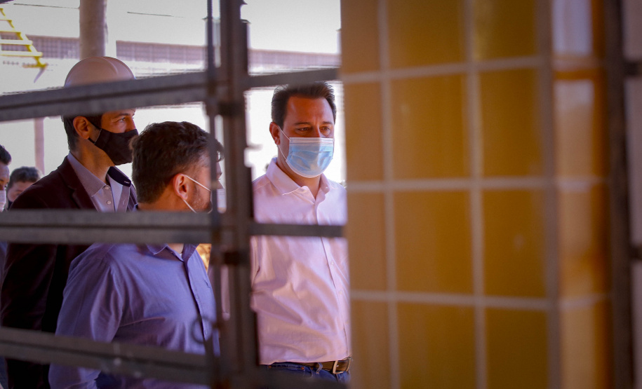 Governador Carlos Massa Ratinho Junior vistoria as obras do Colégio Agricola do Noroeste, em Diamante do Norte  - Diamante do Norte, 03/08/2021  -  Foto: Gilson Abreu/AEN