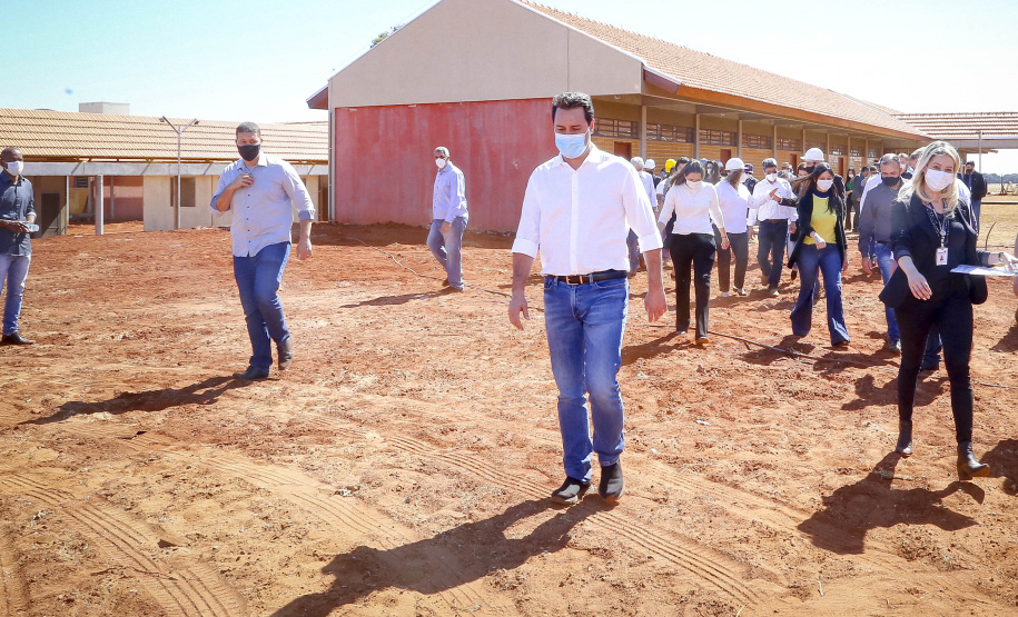 Governador Carlos Massa Ratinho Junior vistoria as obras do Colégio Agricola do Noroeste, em Diamante do Norte  - Diamante do Norte, 03/08/2021  -  Foto: Gilson Abreu/AEN