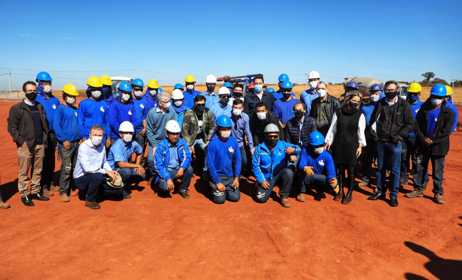 O governador Carlos Massa Ratinho Junior visitou nesta terça-feira (03) as obras de instalação do novo núcleo genético e da unidade de disseminação de genes da empresa Agroceres Pic, no limite entre Paranavaí e Santo Antônio do Caiuá, no Noroeste. Foto: José Fernando Ogura/AEN