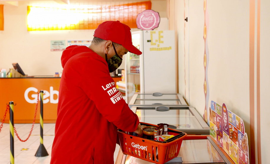 28/07/2021 - José Carlos, sorveteria Gebon Capão Raso.Foto : Gilson Abreu/AEN