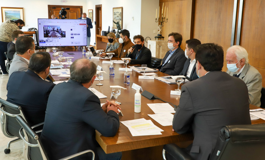 Reunião SEDU Governador Carlos Massa Ratinho Junior faz apresentaçãodo do Banco de Projetos para todos os municipios - Curitiba, 04/08/2021 - .Foto: Ari Dias/ AEN.