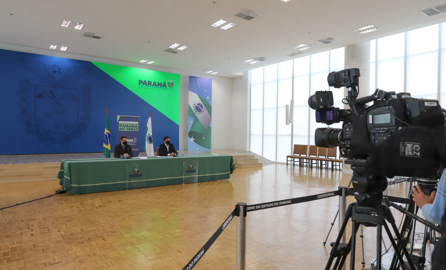 O secretário de Infraestrutura e Logística, Sandro Alex, atende a imprensa nesta quinta-feira (5) para esclarecer a nova modelagem das concessões de rodovias do Paraná.   05/08/2021. Foto: Geraldo Bubniak/AEN