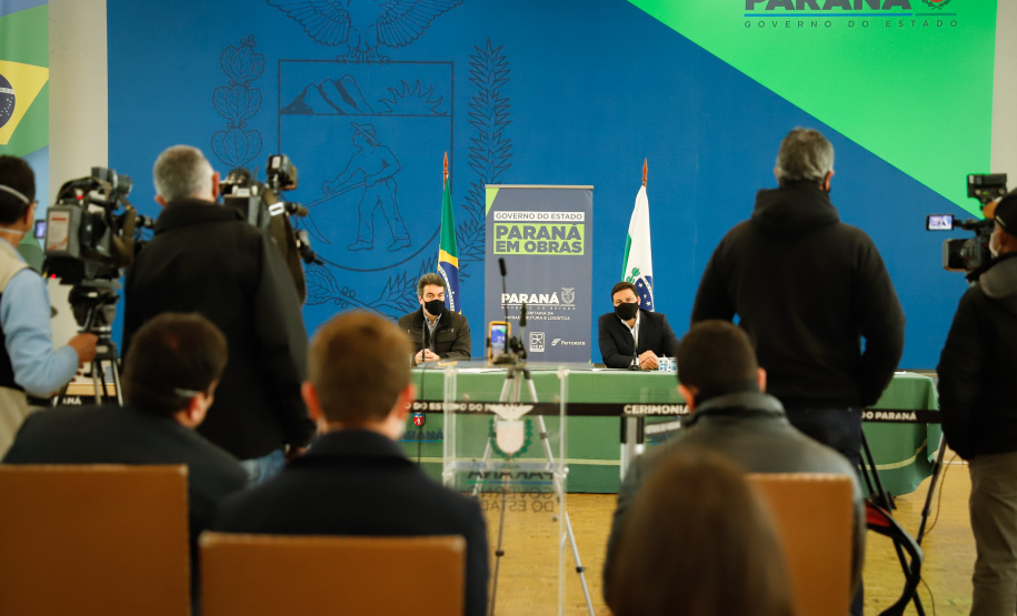 O secretário de Infraestrutura e Logística, Sandro Alex, atende a imprensa nesta quinta-feira (5) para esclarecer a nova modelagem das concessões de rodovias do Paraná. 05/08/2021. Foto: Rodrigo Félix Leal/Infraestrutura