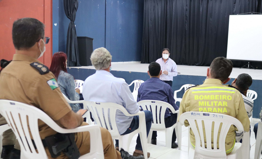 O secretário estadual da Segurança Pública, Romulo Marinho Soares, esteve no município de Porto Rico, no Noroeste do Paraná, nesta quinta-feira (5), para tratativas sobre o fluxo de trabalho das forças de segurança na região, com planejamento de reforço para os próximos feriados e final de semana, além da Operação Verão 2021-2022. Foto: SESP