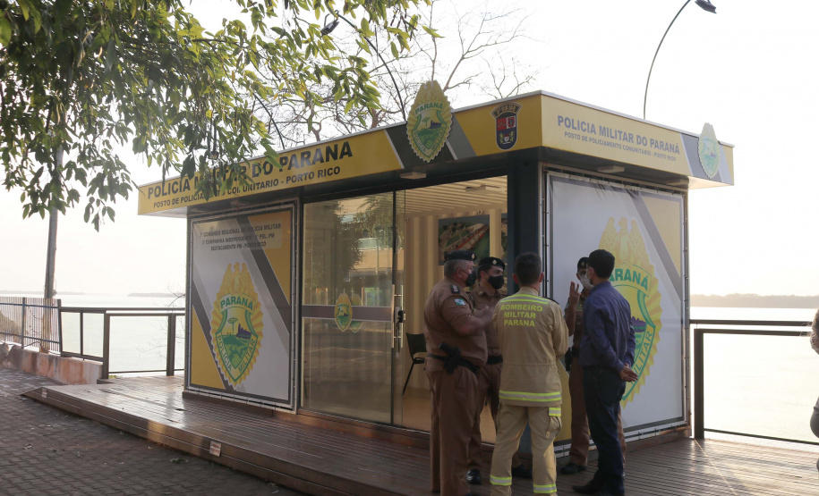O secretário estadual da Segurança Pública, Romulo Marinho Soares, esteve no município de Porto Rico, no Noroeste do Paraná, nesta quinta-feira (5), para tratativas sobre o fluxo de trabalho das forças de segurança na região, com planejamento de reforço para os próximos feriados e final de semana, além da Operação Verão 2021-2022. Foto: SESP