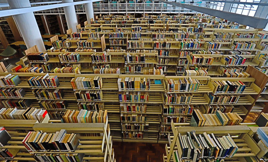 Biblioteca Pública reabre para público com 300 novos títulos disponíveis para empréstimo. Curitiba, 12/03/2019 - Foto: José Fernando Ogura/AEN