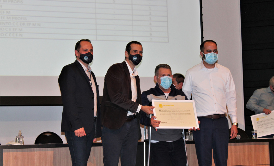 Premiação aconteceu no Centro de Formação dos Profissionais da Educação - Cenforpe, em Pinhais, na RMC  -  curitiba, 06/08/2021  -  Foto: Silvio Turra/Seed