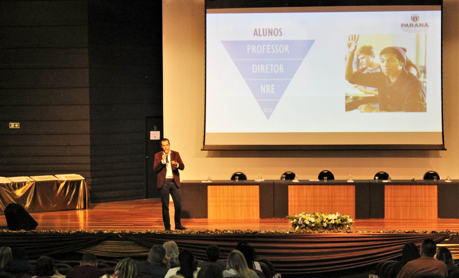 Premiação aconteceu no Centro de Formação dos Profissionais da Educação - Cenforpe, em Pinhais, na RMC  -  curitiba, 06/08/2021  -  Foto: Silvio Turra/Seed