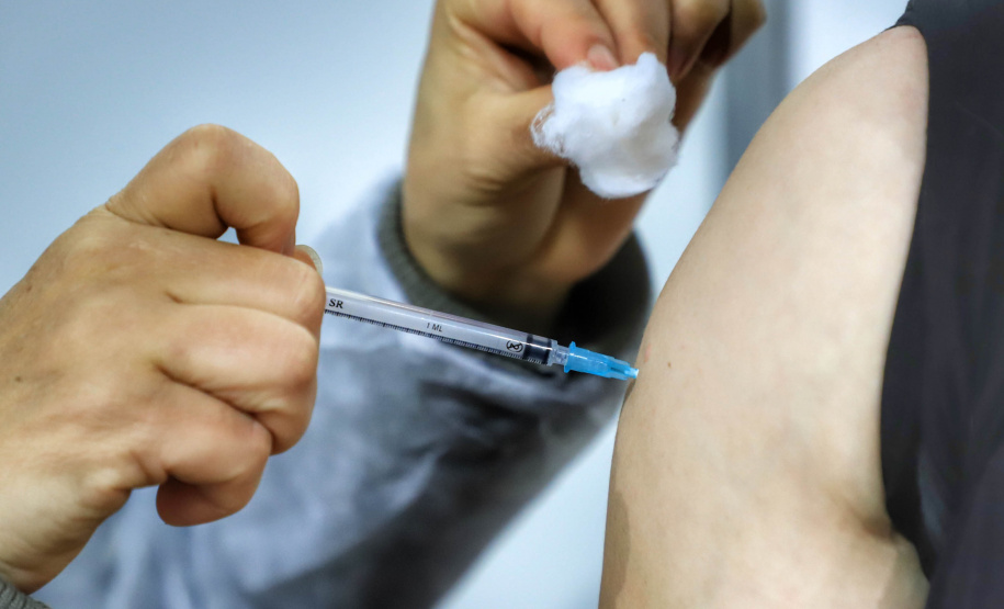 Vacinação contra a Covid-19 em São José dos Pinhais, durante o fim de semana - São José dos Pinhais, 17/07/2021 - Foto: José Fernando Ogura/AEN