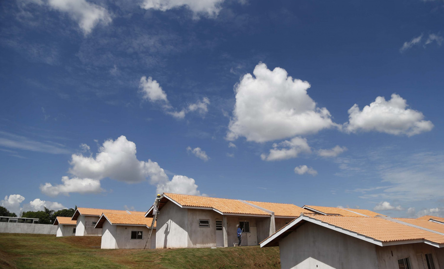 Termina nesta terça-feira (10) o prazo de inscrição para os interessados em morar em uma das 40 casas do Condomínio dos Idosos que o Governo do Estado está construindo em Foz do Iguaçu, na região Oeste. Podem participar da seleção pessoas a partir de 60 anos, com renda de um a seis salários mínimos e que não possuam casa própria.  -  curitiba, 09/08/2021  -  Foto: Alessandro Vieira/AEN