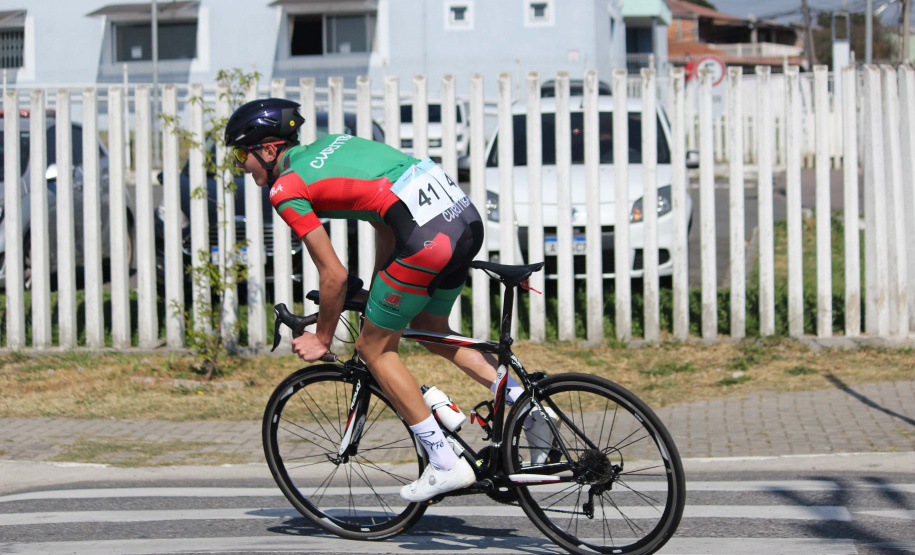 O Paraná foi o primeiro estado do país a retomar as competições escolares, com a realização da 67ª edição dos Jogos Escolares do Paraná (JEPS). O fim de semana contou com disputas presenciais do ciclismo, em Araucária, e do tênis de mesa, em Toledo. Somando as duas modalidades, 152 alunos-atletas participaram das provas. - Curitiba, 09/08/2021 - Foto: Beto Pacheco/Paraná Esporte