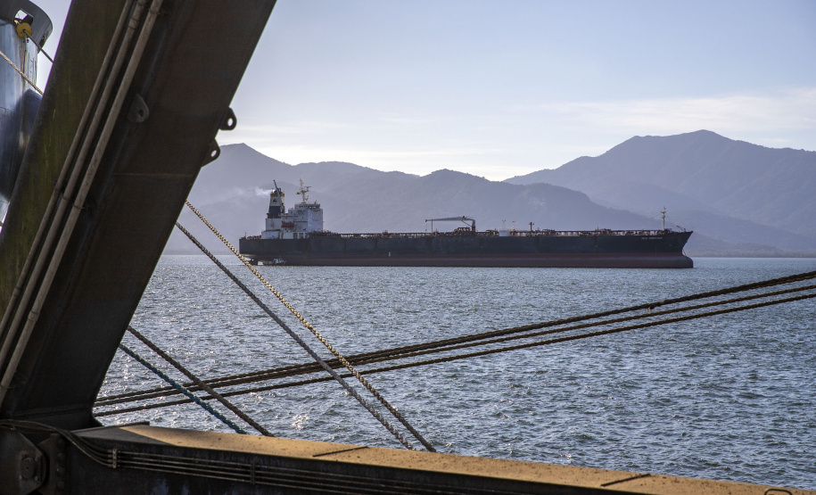 A Portos do Paraná participa nesta quarta-feira, dia 11, da 7ª. Conferência da Advocacia Paranaense, promovida pela seção paranaense da Ordem dos Advogados do Brasil (OAB). Com mais de sete mil inscritos, este já é o maior encontro da história, na área, no Estado.  -  Paranaguá, 09/08/2021  -  Foto: Cláudio Neves/Portos do Paraná