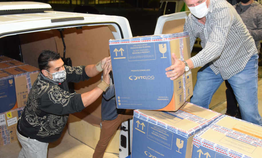 Com novo lote da Pfizer, Paraná recebe todas as 209,1 mil doses desta segunda. Foto: Américo Antonio/SESA