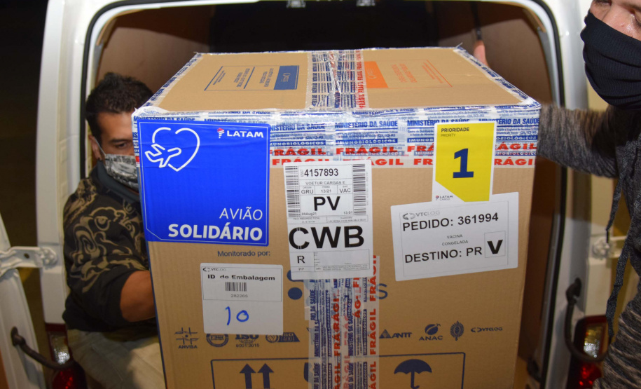 Com novo lote da Pfizer, Paraná recebe todas as 209,1 mil doses desta segunda. Foto: Américo Antonio/SESA