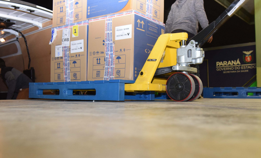 Com novo lote da Pfizer, Paraná recebe todas as 209,1 mil doses desta segunda. Foto: Américo Antonio/SESA