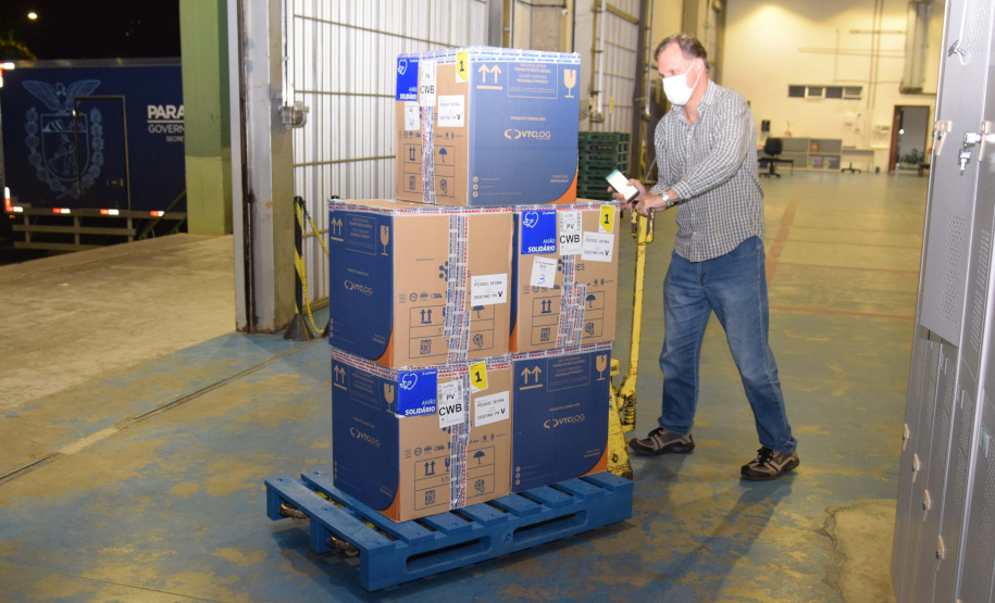 Com novo lote da Pfizer, Paraná recebe todas as 209,1 mil doses desta segunda. Foto: Américo Antonio/SESA