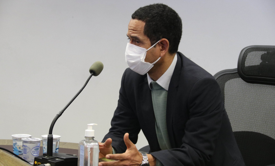 A Secretaria da Segurança Pública do Paraná (Sesp) recebeu, na manhã desta segunda-feira (09/08), a visita do Secretário de Operações Integradas (SEOPI) do Ministério da Justiça, Alfredo de Souza Lima Coelho Carrijo, para conhecer a estrutura da Pasta e fazer uma reunião técnica com intuito de reforçar a integração com o estado do Paraná. - Curitiba, 09/08/2021  -  Foto: SESP-PR