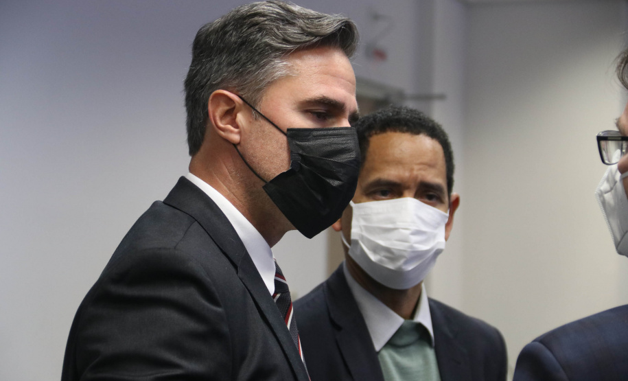 A Secretaria da Segurança Pública do Paraná (Sesp) recebeu, na manhã desta segunda-feira (09/08), a visita do Secretário de Operações Integradas (SEOPI) do Ministério da Justiça, Alfredo de Souza Lima Coelho Carrijo, para conhecer a estrutura da Pasta e fazer uma reunião técnica com intuito de reforçar a integração com o estado do Paraná. - Curitiba, 09/08/2021  -  Foto: SESP-PR