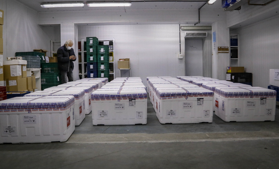 Ministério da Saúde confirma novo lote com 108.810 vacinas contra a Covid-19 para o Paraná
Foto Gilson Abreu/AEN